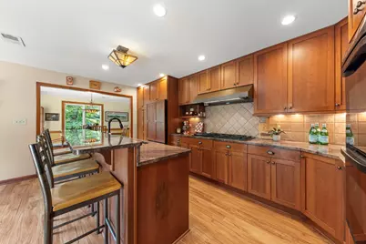 510 W Prairie Avenue, Wheaton, IL 60187 - Photo 15