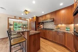 510 W Prairie Ave, Wheaton, IL 60187 - Photo 15