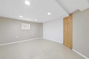 5919 N Bernard St, Chicago, IL 60659 - Photo 19