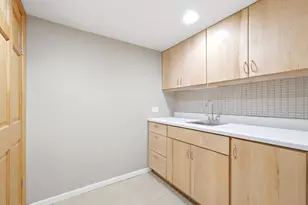 5919 N Bernard St, Chicago, IL 60659 - Photo 17