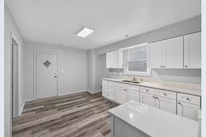 63 W 15th Street, Chicago Heights, IL 60411 - Photo 13