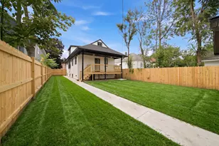 11409 S Stewart Ave, Chicago, IL 60628 - Photo 29