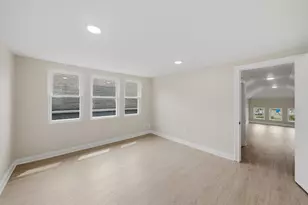 11409 S Stewart Ave, Chicago, IL 60628 - Photo 17