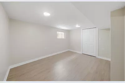 11409 S Stewart Avenue, Chicago, IL 60628 - Photo 23