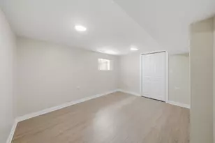 11409 S Stewart Ave, Chicago, IL 60628 - Photo 23
