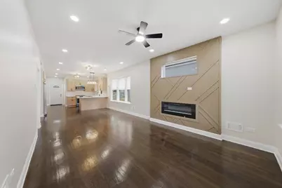 11409 S Stewart Avenue, Chicago, IL 60628 - Photo 5