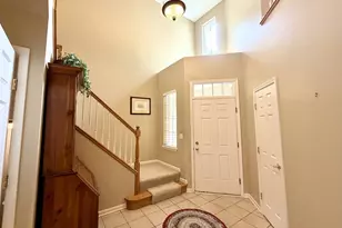 1204 Ashbrook Ct, Darien, IL 60561 - Photo 5