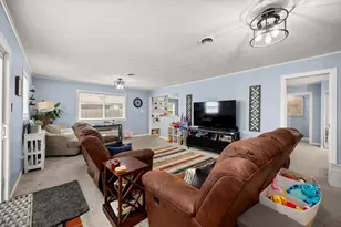621 Fairlane Ave, Dekalb, IL 60115 - Photo 13