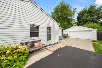 621 Fairlane Avenue, Dekalb, IL 60115 - Photo 19
