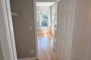 3745 W Argyle St, Chicago, IL 60625 - Photo 11