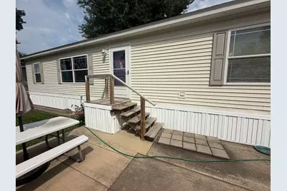 336 Avenue F, Bloomington, IL 61704 - Photo 35