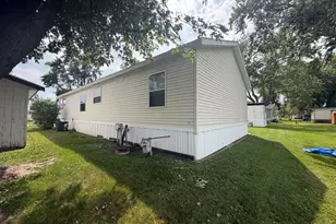336 Avenue F, Bloomington, IL 61704 - Photo 33