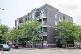 3559 W Montrose Ave, Chicago, IL 60618 - Photo 1