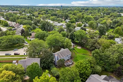 18106 W Hampshire Drive, Gurnee, IL 60031 - Photo 41