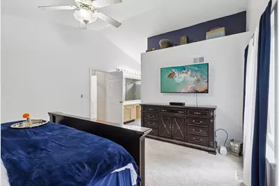 18106 W Hampshire Drive, Gurnee, IL 60031 - Photo 21
