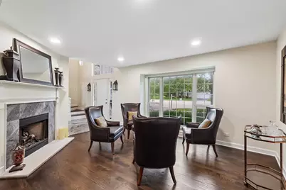 18106 W Hampshire Drive, Gurnee, IL 60031 - Photo 3
