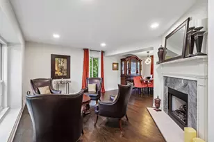 18106 W Hampshire Dr, Gurnee, IL 60031 - Photo 9