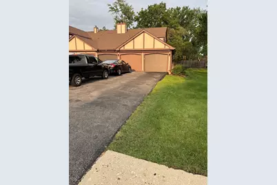 4980 Kimball Hill Drive #D1, Rolling Meadows, IL 60008 - Photo 1