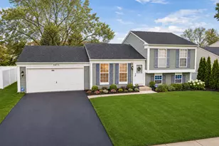 2075 Aronomink Cir, Elgin, IL 60123 - Photo 3