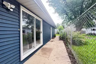 643 N Iowa Ave, Villa Park, IL 60181 - Photo 11