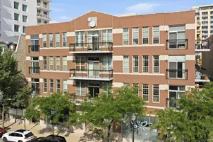 1919 S Michigan Ave, Chicago, IL 60616 - Photo 1