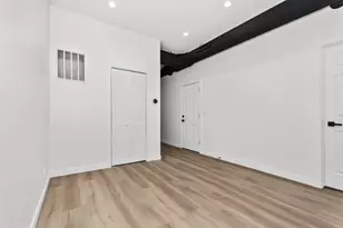 1721 W Pierce Ave, Chicago, IL 60622 - Photo 5