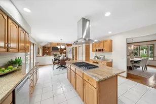 1853 Morgan Cir, Naperville, IL 60565 - Photo 5