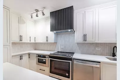 1339 N Dearborn Street #2B, Chicago, IL 60610 - Photo 5