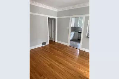 2439 W Byron Street, Chicago, IL 60618 - Photo 3