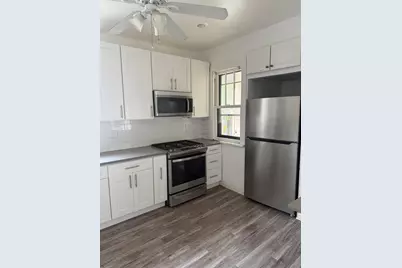 2439 W Byron Street, Chicago, IL 60618 - Photo 5