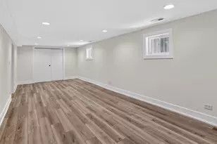 5852 W Newport Ave, Chicago, IL 60634 - Photo 39