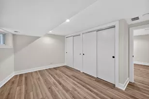5852 W Newport Ave, Chicago, IL 60634 - Photo 45
