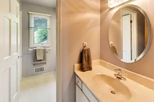[Address not provided], Northbrook, IL 60062 - Photo 33