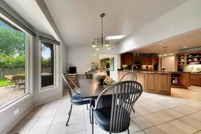 [Address not provided], Northbrook, IL 60062 - Photo 13