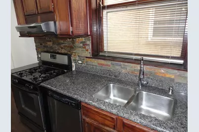 5700 N Artesian Avenue #1S, Chicago, IL 60659 - Photo 9