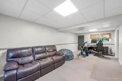 29W264 Lee Road, West Chicago, IL 60185 - Photo 13