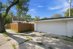 9259 S Utica Ave, Evergreen Park, IL 60805 - Photo 27