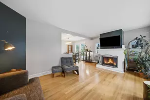 9259 S Utica Ave, Evergreen Park, IL 60805 - Photo 3