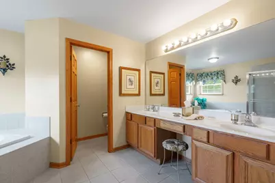 4 Wellesley Court, Hawthorn Woods, IL 60047 - Photo 23
