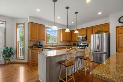 4 Wellesley Court, Hawthorn Woods, IL 60047 - Photo 11