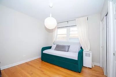 2724 W Berwyn Avenue #2B, Chicago, IL 60625 - Photo 17
