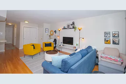 2724 W Berwyn Avenue #2B, Chicago, IL 60625 - Photo 3