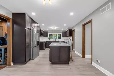 8430 Carriage Green Drive, Darien, IL 60561 - Photo 11