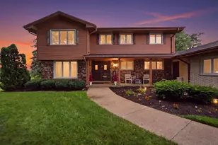 8430 Carriage Green Dr, Darien, IL 60561 - Photo 1