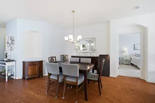 635 N Falls Circle, Pingree Grove, IL 60140 - Photo 9