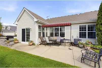 635 N Falls Circle, Pingree Grove, IL 60140 - Photo 27