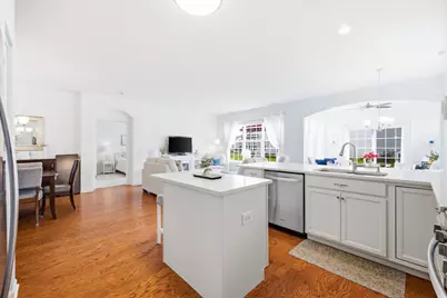 635 N Falls Circle, Pingree Grove, IL 60140 - Photo 17