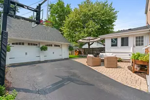 447 Ridge Ave, Clarendon Hills, IL 60514 - Photo 37