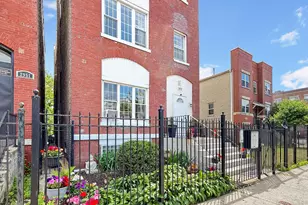 2953 W Warren Blvd, Chicago, IL 60612 - Photo 3