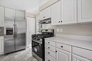 604 Rome Ave, Rockford, IL 61107 - Photo 7